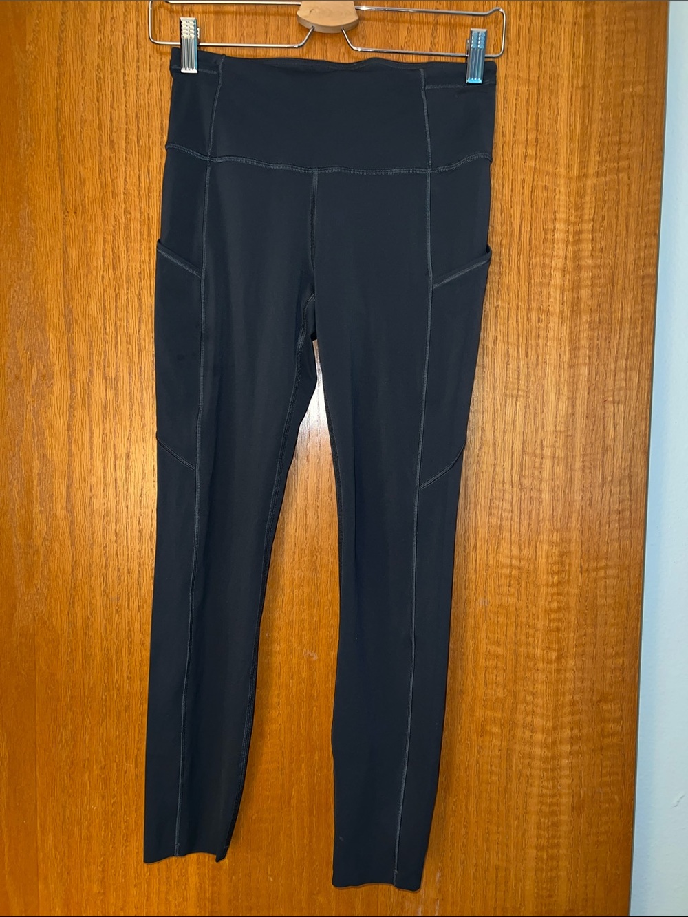 Lululemon Fast and Free Leggings with 6 Pocket design